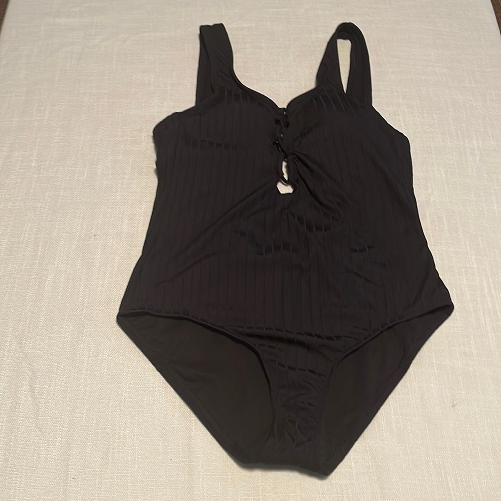 NEW. Size small